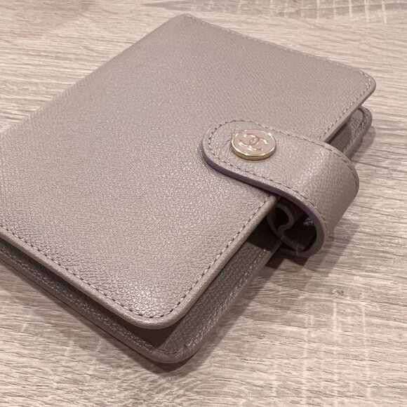 Chanel Enamel Logo PM Agenda Grey Cover Planner Notebook Cover - Pre-owned - Picture 4 of 6
